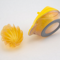 Spremiagrumi con base Tovolo Citrus Reamer 2