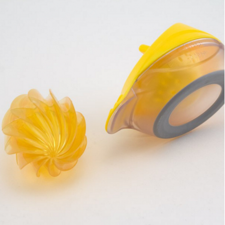 Spremiagrumi con base Tovolo Citrus Reamer