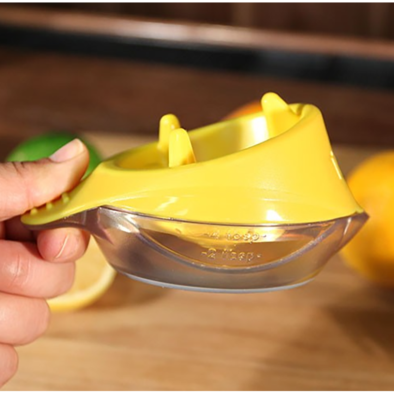 Spremiagrumi con base Tovolo Citrus Reamer