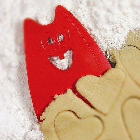 Spatola raschia impasto Koziol Orion Hans rosso