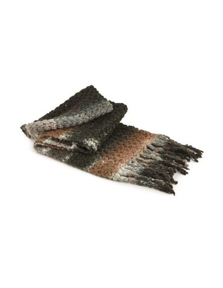 Sciarpa di maglia a righe con frange