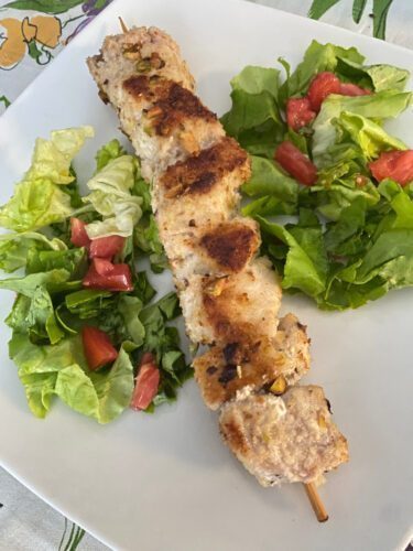 Spiedini di pesce spada impanati al pistacchio